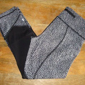 Lululemon Crops Size 4